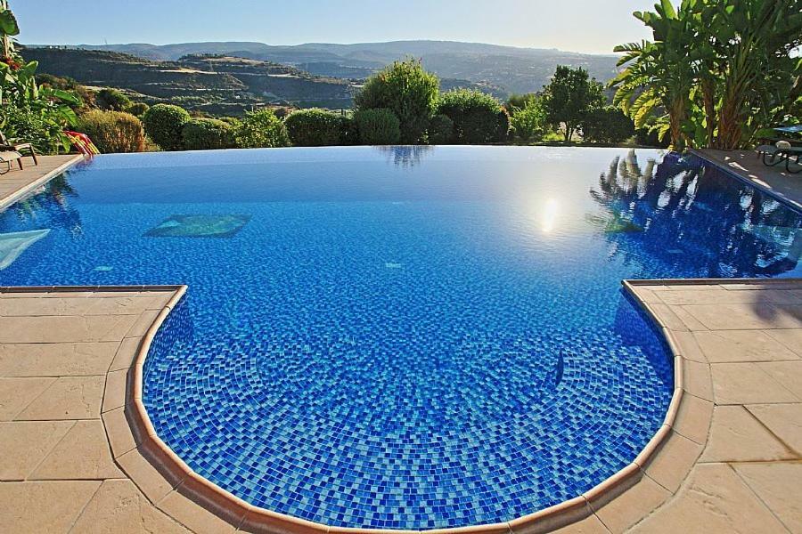 Golden Valley Villa Szkúli Kültér fotó